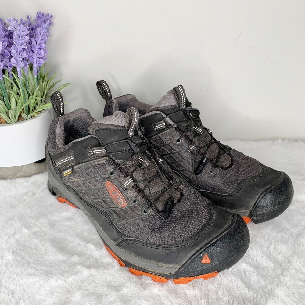 Keen Raven/Koi Saltzman Dry Waterproof Hiking Shoes in Size 9